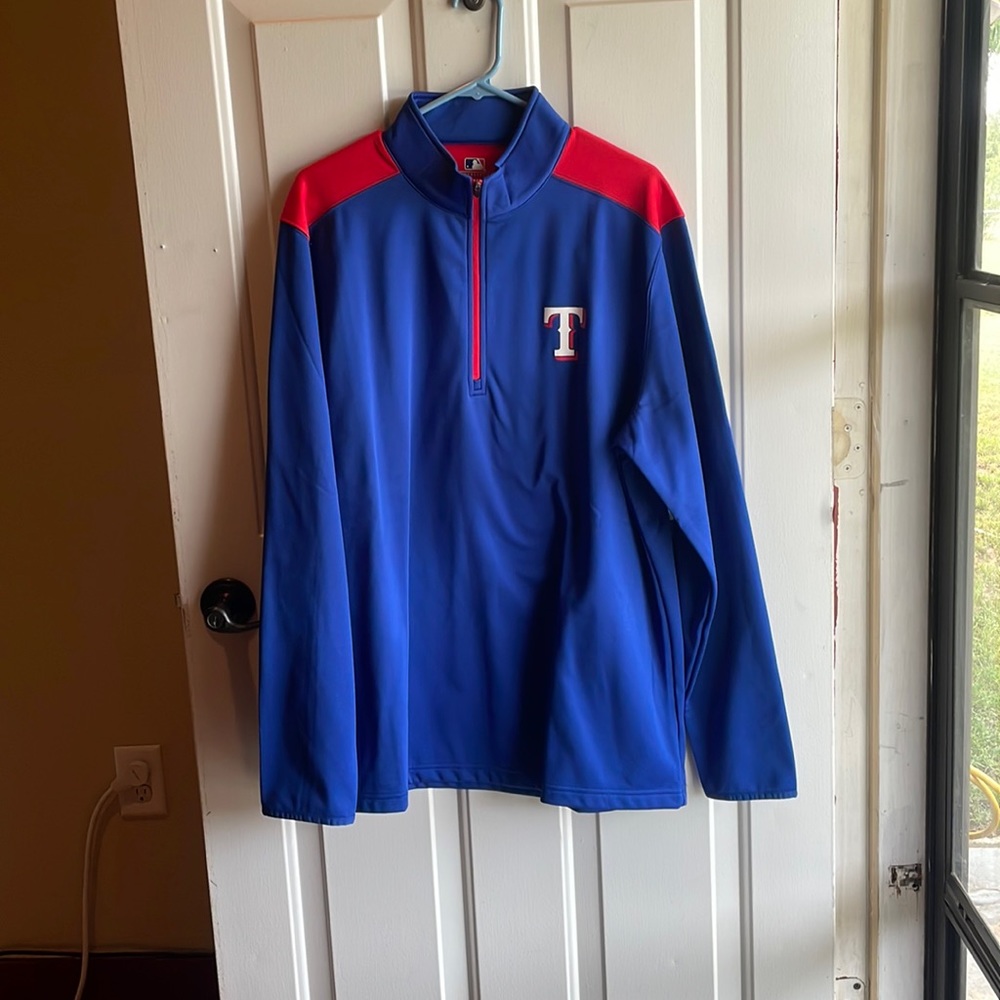 Mens XL Texas Rangers Pull Over Genuine Merchandise